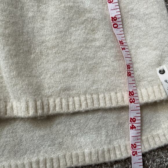 Woolrich Ivory Polar Bear Wool Blend Sweater Women's XS Pullover Knit Red Hat - Picture 12 of 12